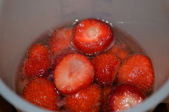 Judy Blog: Rezepte getestet... Erdbeer-Prosecco-Minze-Gelee und Erdbeer ...
