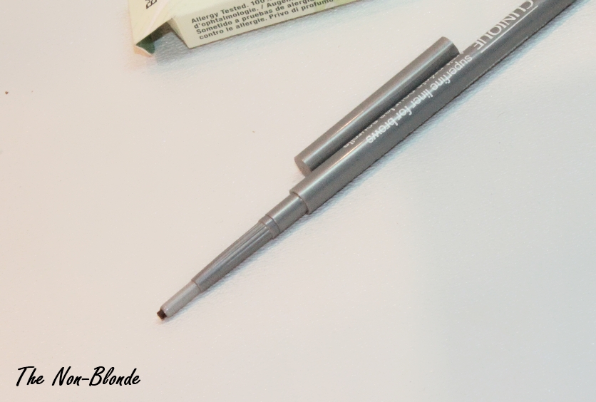 The Non Blonde Clinique Superfine Liner For Brows Soft Brown