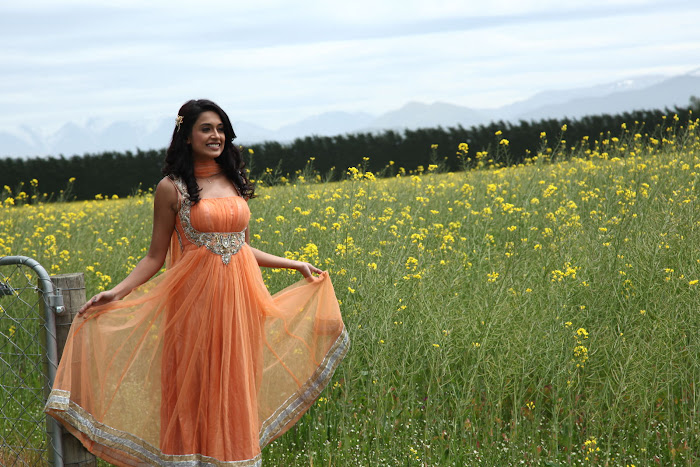 sarah jane dias spicy hq unseen pics