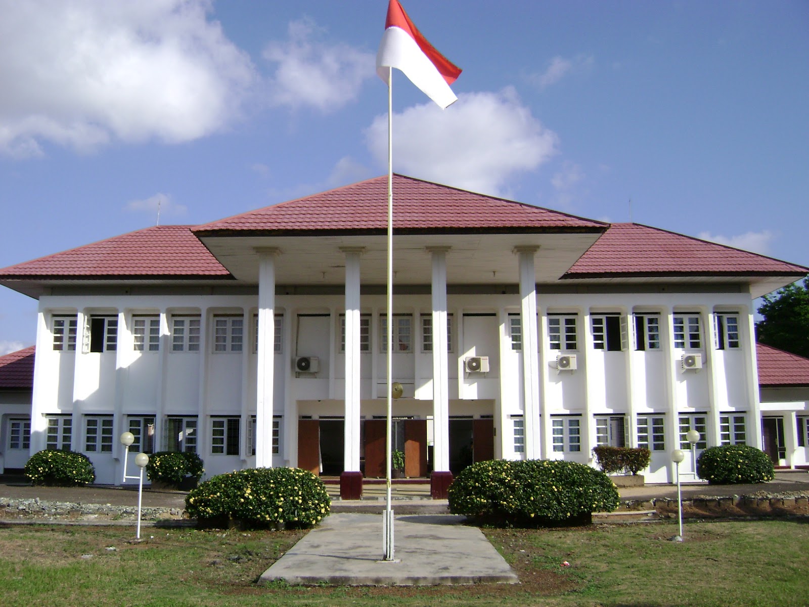 Sejarah Terbentuknya Pengadilan Negeri Di Indonesia