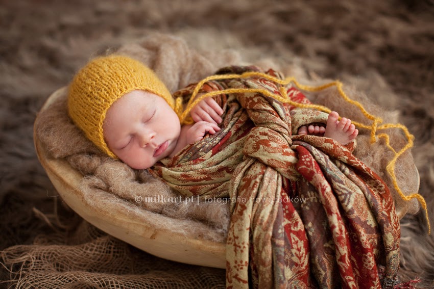 fotografia noworodkowa, profesjonalne sesje zdjęciowe noworodków, fotograf niemowlęcy, 