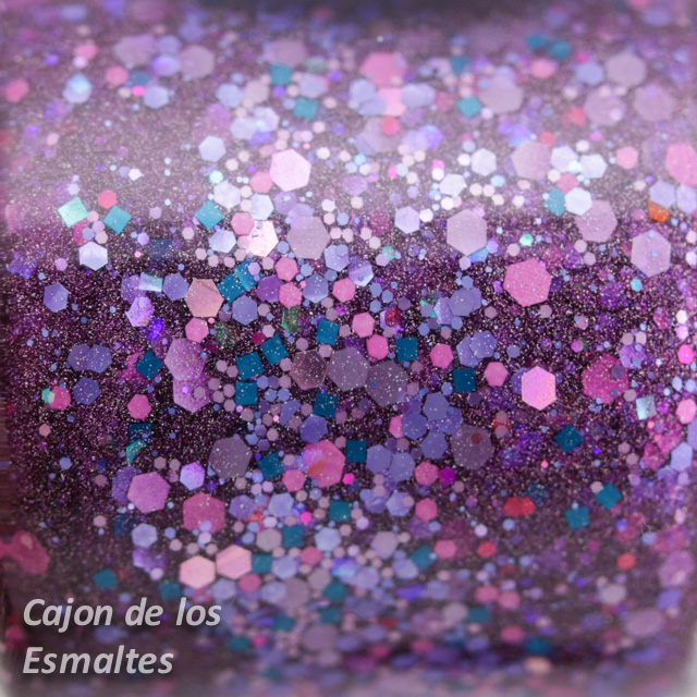 Prize winning Petunia - Wing Dust - macro