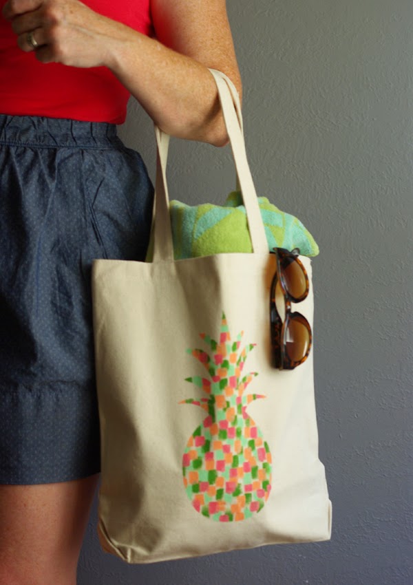 DIY Painted Pineapple Tote Bag | Oleander + Palm