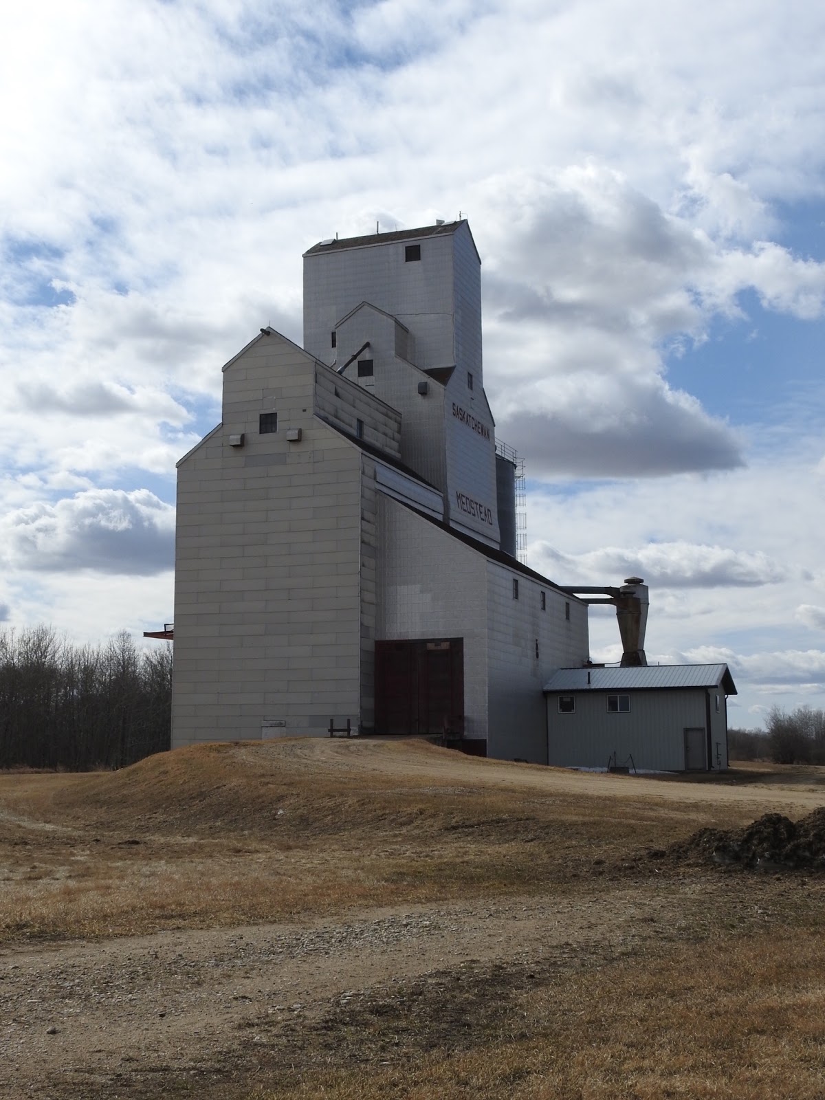 The view from here Medstead, Saskatchewan elevator