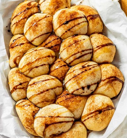 CROCK POT CHOCOLATE CARAMEL MONKEY BREAD