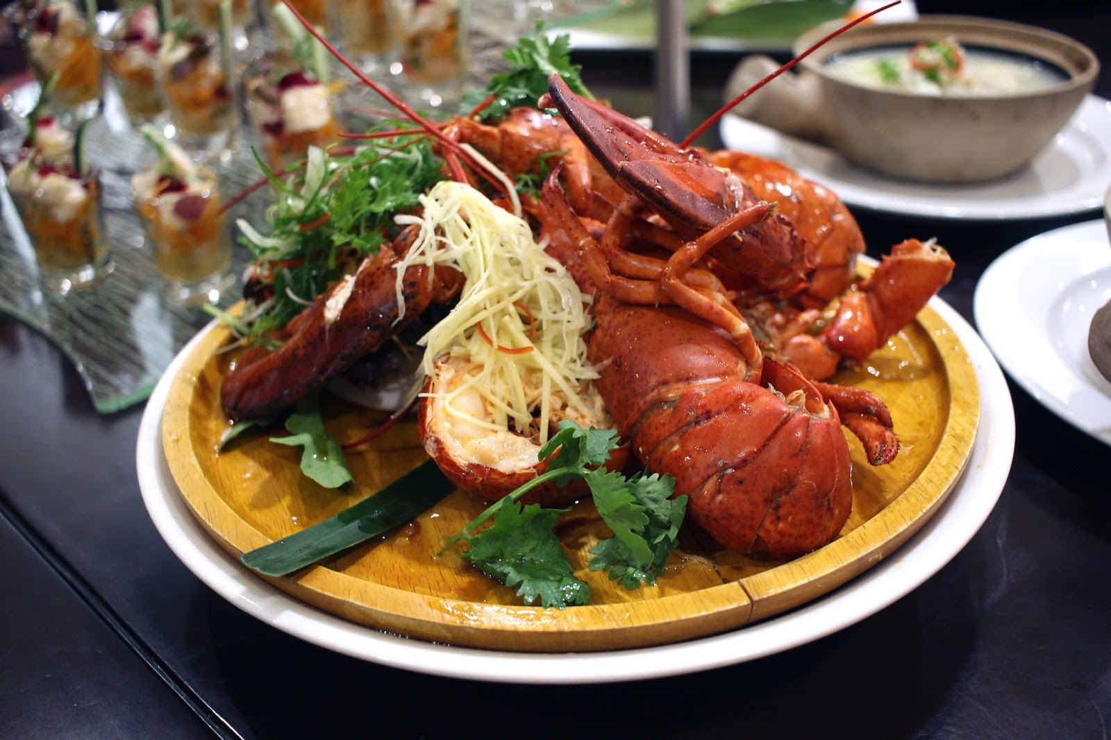 The Union of Crabs & Lobsters Buffet Spice Brasserie, PARKROYAL on