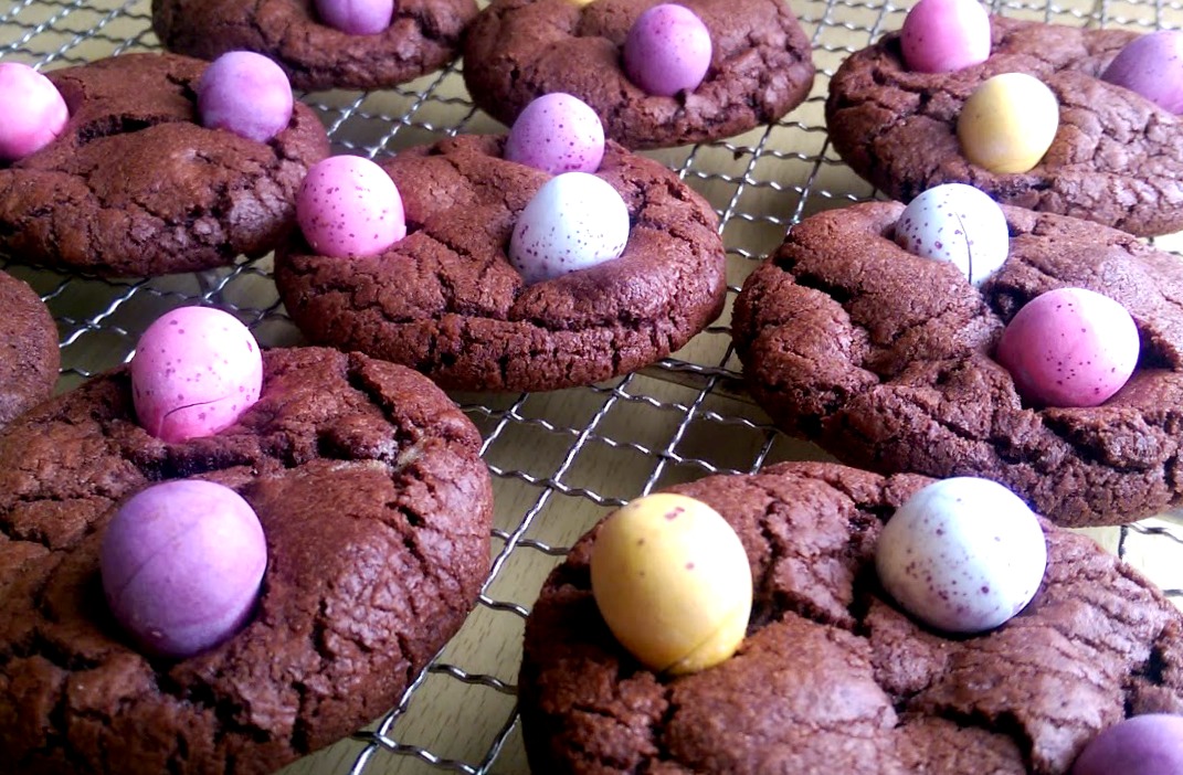My sugar coated life... Mini Egg Brownie Cookies