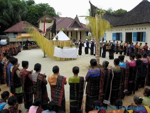 Harmonisasi Agama dan Budaya Indonesia