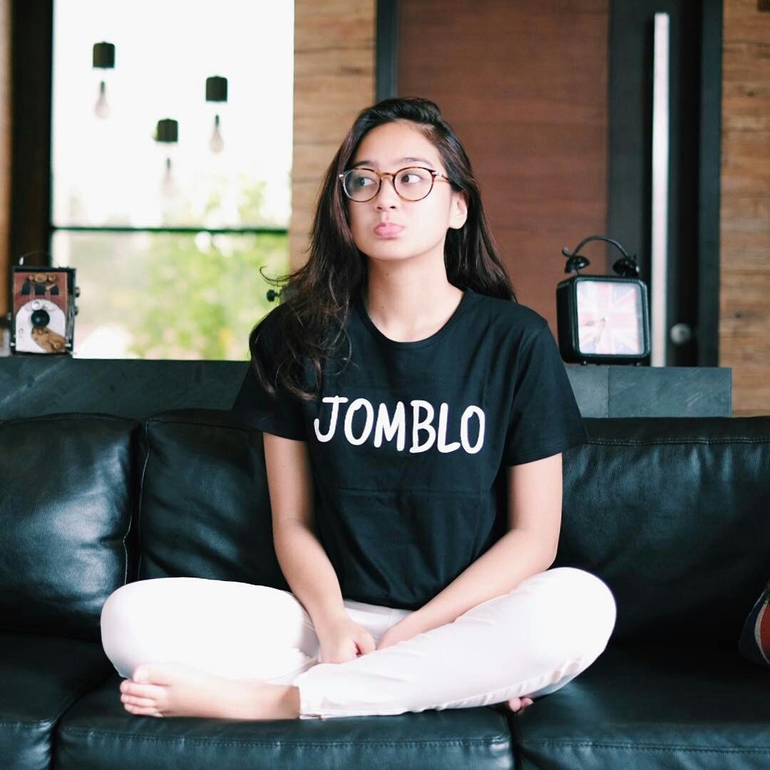 5 Kaos Cewe Tumblr Tee Kekinian Buanget Guys IKY FASHION