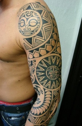 Outro fantástico polinésia tatuagem tribal