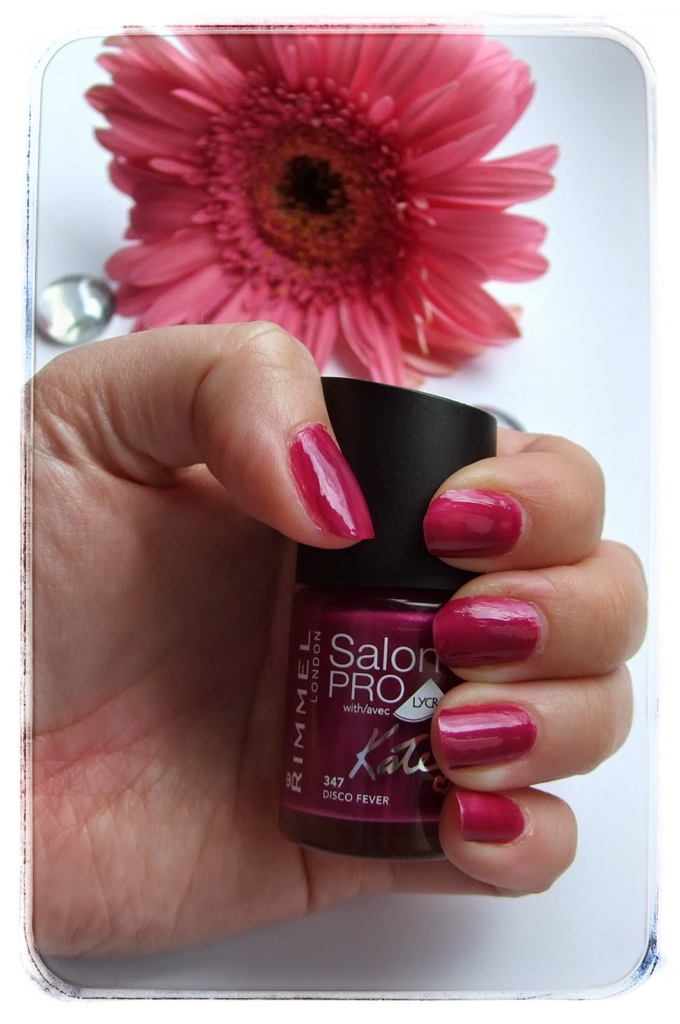 AceSparkleStar Disco Fever Nail Varnish Rimmel Kate Moss Review