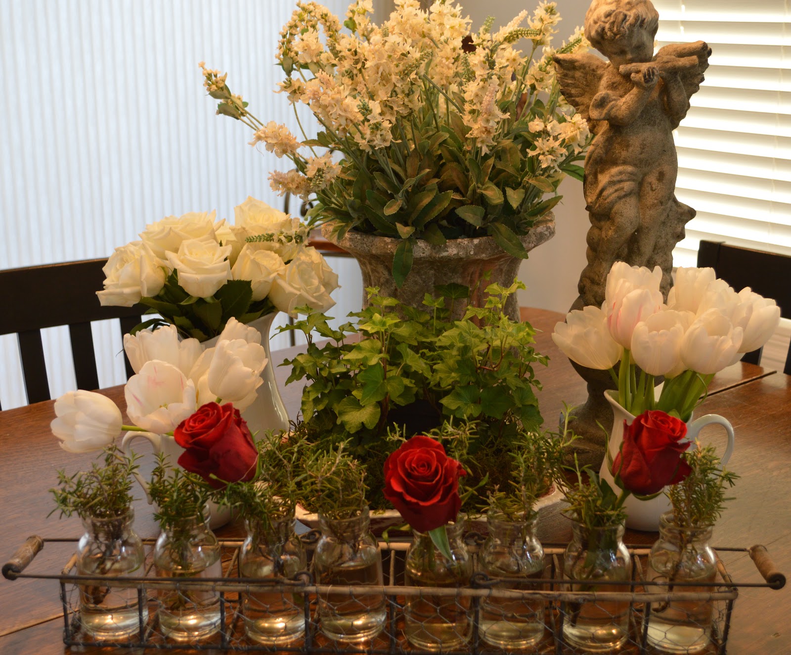 Friendship, Life and Style: Winter into Spring Decor