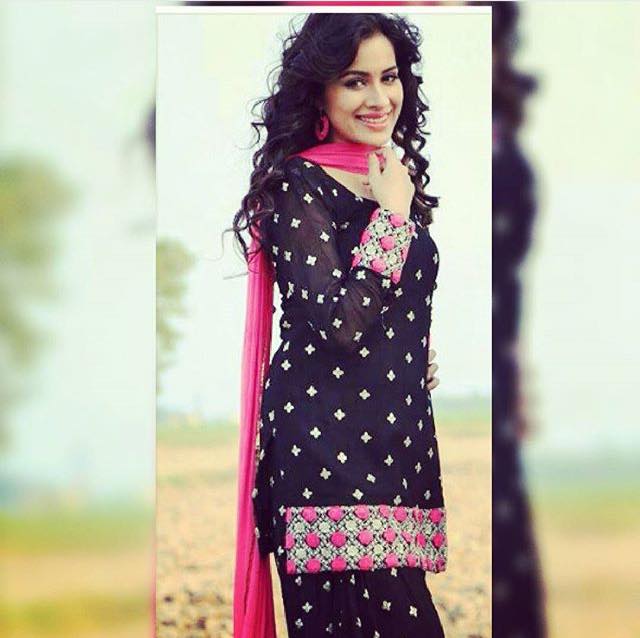 Punjabi Suit Images Hd Wallpapers 2021