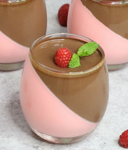 Raspberry Chocolate Mousse #delicious #dessers