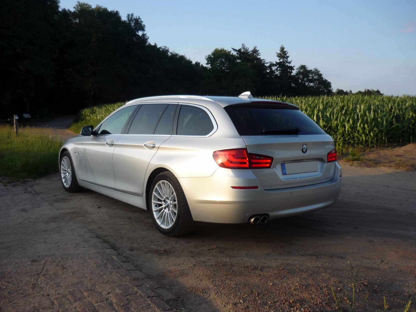 Guitigefilmpjes Picture Update BMW 520d Touring F11
