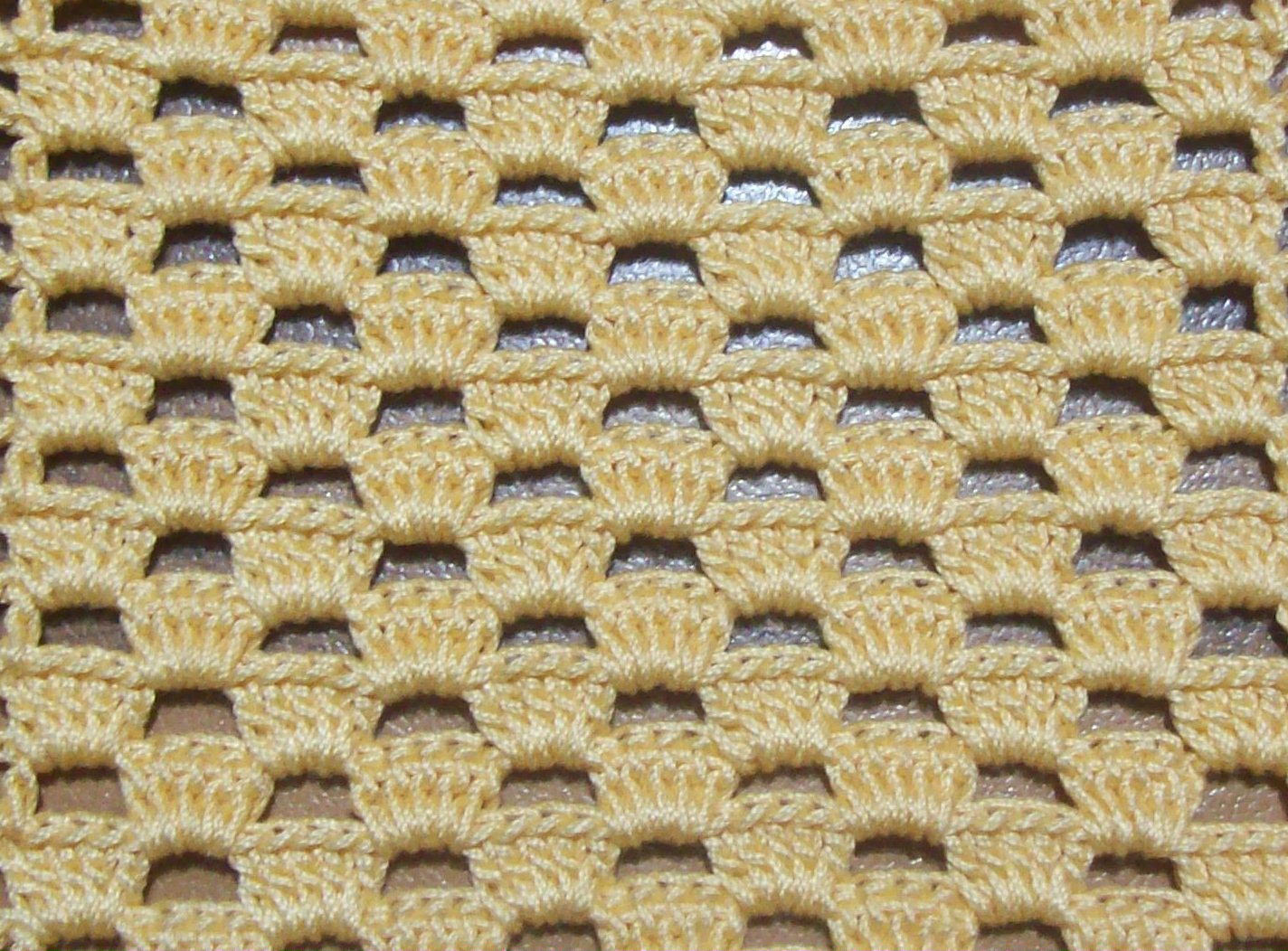 Daniela Mendola Crochet decorative stitch 3 punto