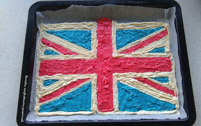 rolada, biszkopt, flaga, angielska flaga, ciasto, roll cake flag, mieta, apetina, bernika, kulinarny pamietnik