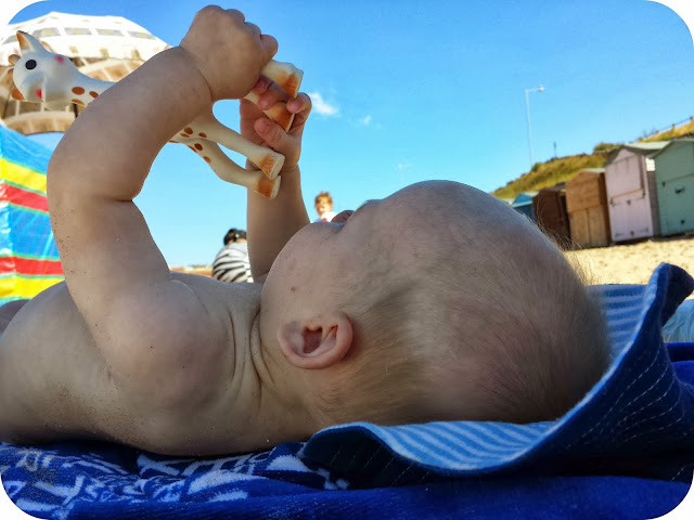 sophie le giraffe, teething troubles