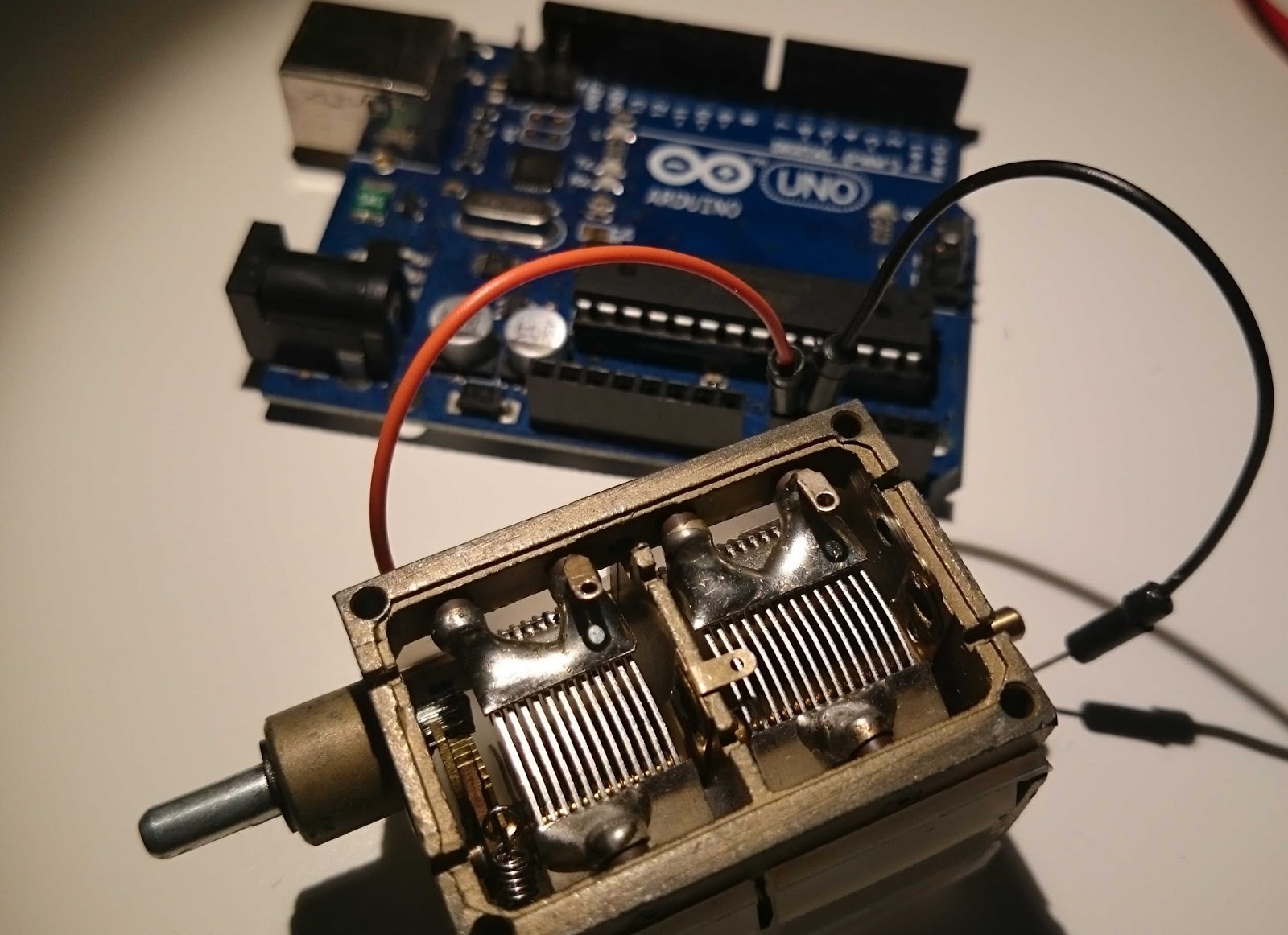 Learn on the fly : How to test the pf range of a Variable Capacitor