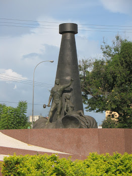 Escultura de IBELISSE LAGOS.