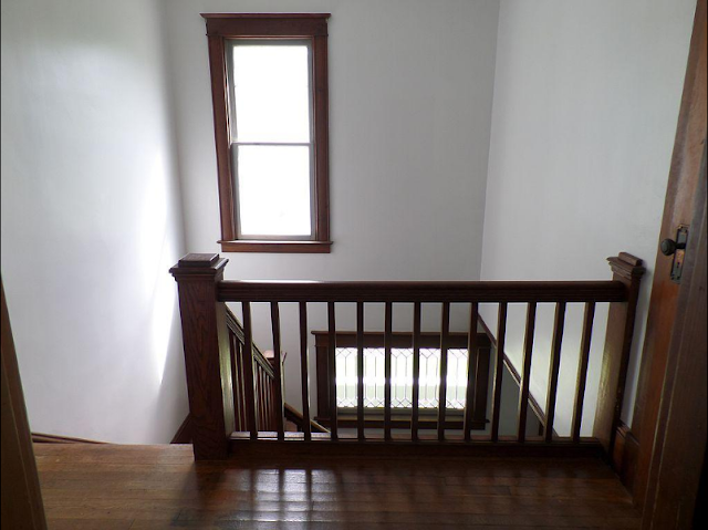 Sears Clyde No. 118 front staircase seen from 2nd floor Sears Clyde No. 118 front staircase seen from 2nd floor