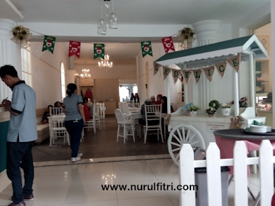 http://www.nurulfitri.com/2017/01/le-delice-cafe-bandung.html
