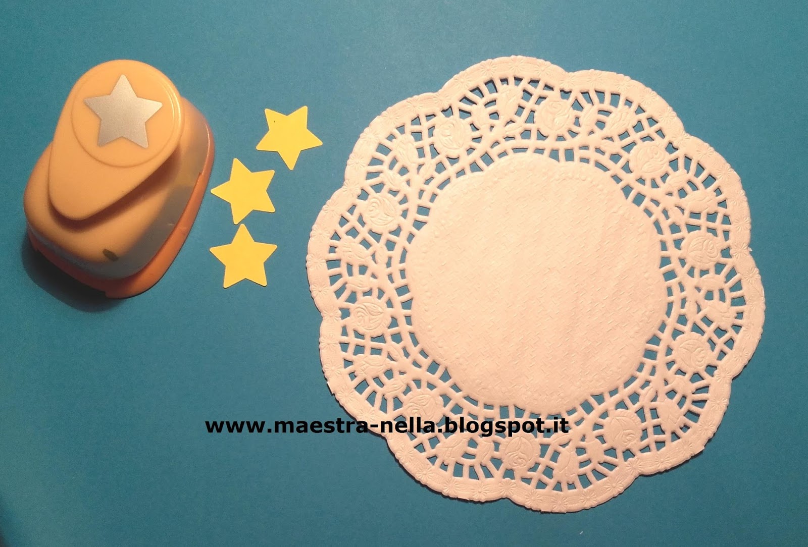 Lavoretti Di Natale Con Centrini Di Carta.Maestra Nella 2016