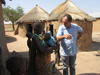 P. Joan Soler Missioner a Togo, Joan Soler, Togo, aula compartida