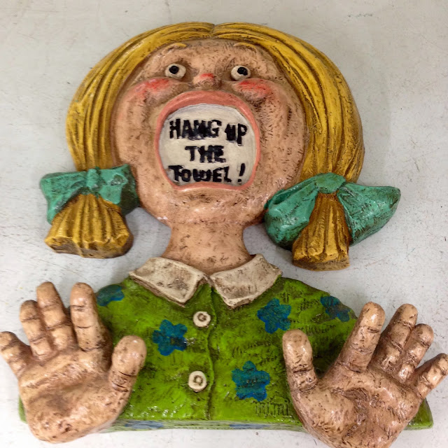 26 MORE WEIRD RECORD COVERS & KNICKKNACKS FROM GOODWILL AND VALUE