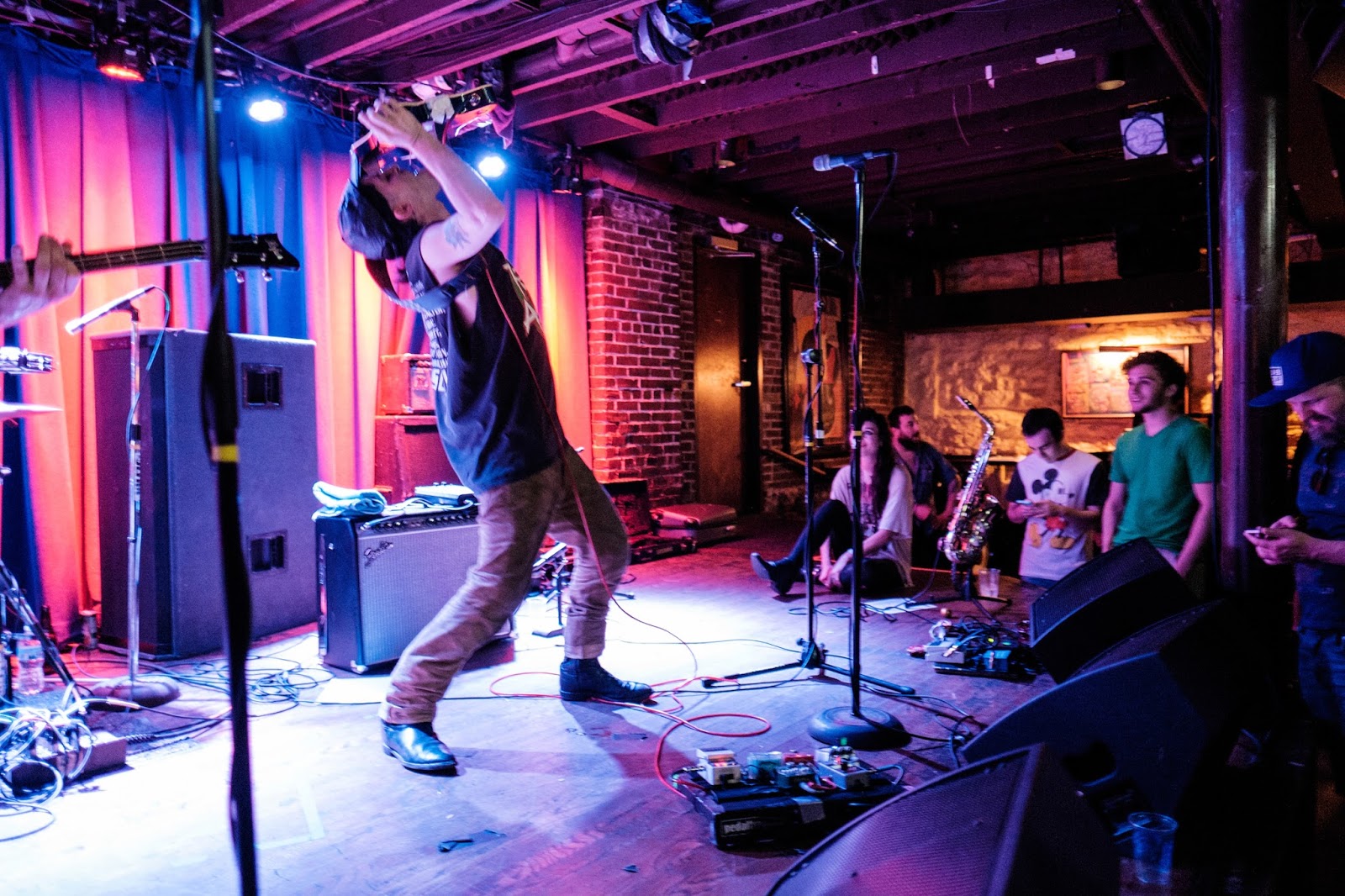 Speakers in Code [PHOTOS] The Black Lips at Blueberry Hill's Duck Room