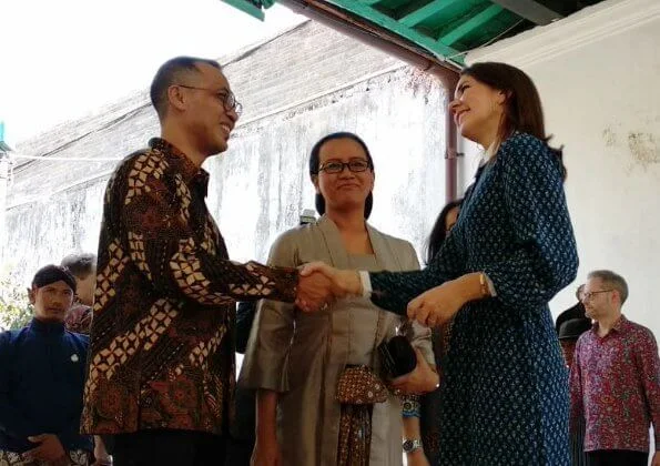 Crown Princess visited a local public health care center called Puskesmas Tegalrejo