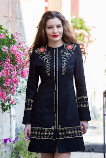 tinuta-cu-motive-traditionale-3