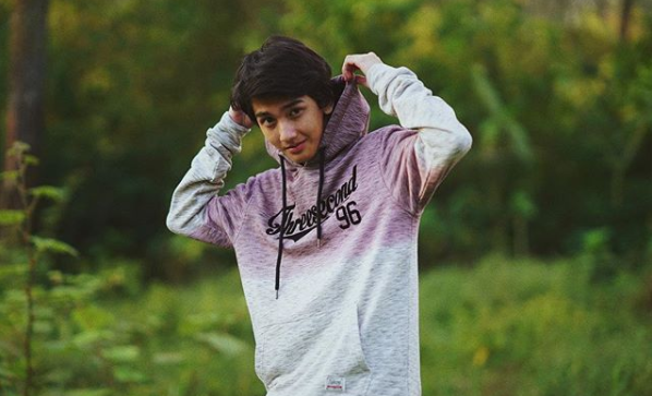 Aliyoooo Biodata Ari Irham