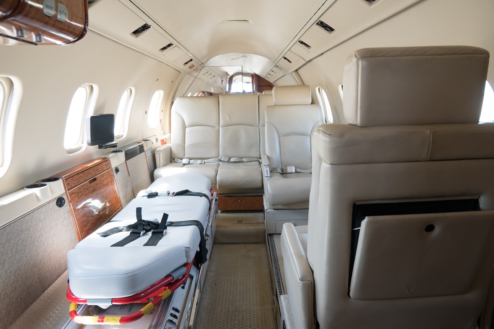 Ground ambulance aerocare argentina medical escorts