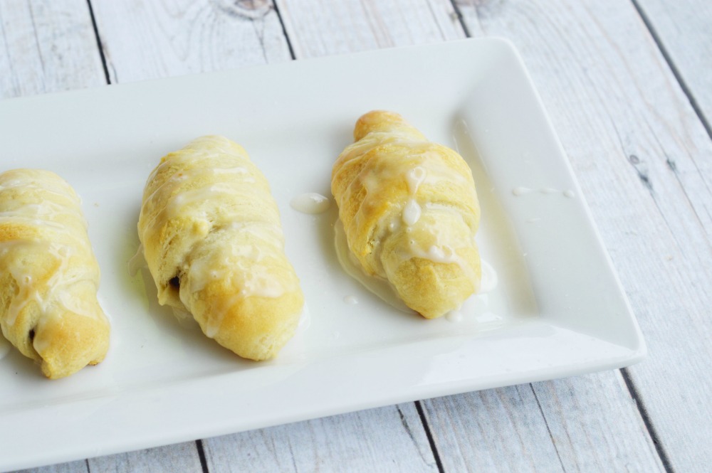 Easy Chocolate Croissant Crescent Roll Ups
