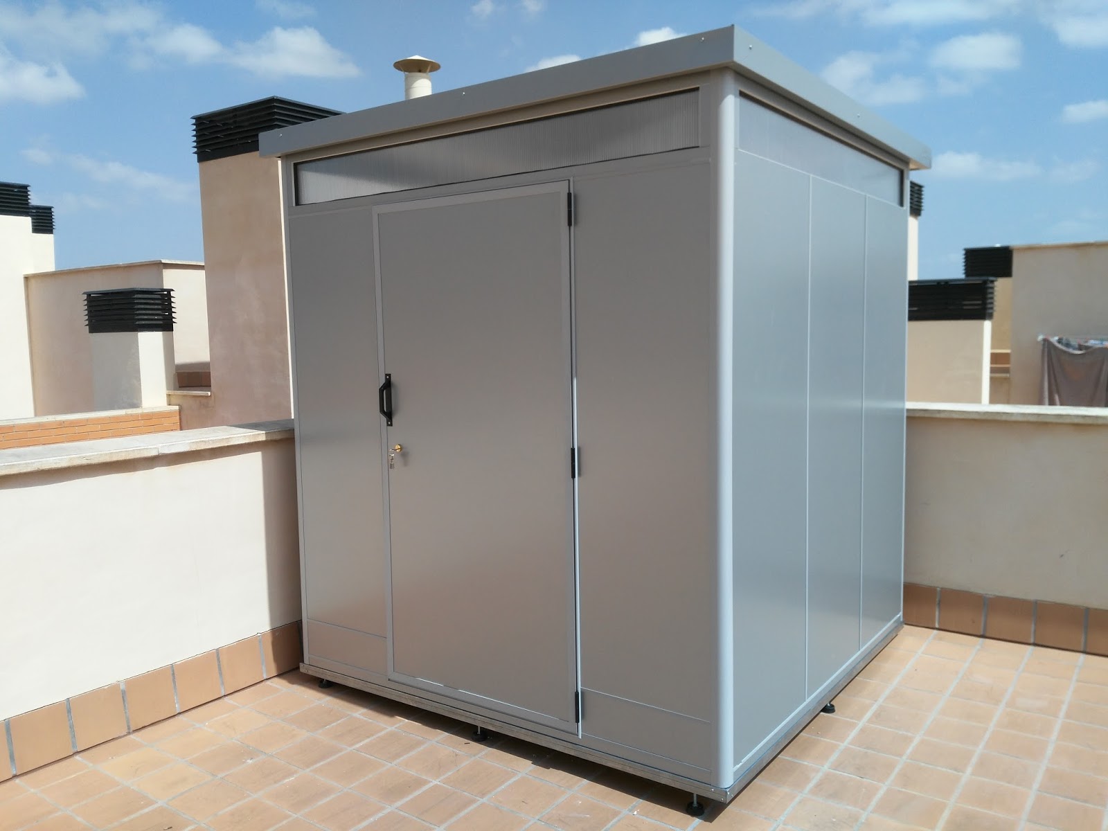 Trasteros Metálicos para Terraza y Jardín Nuevo trastero Thermoestank