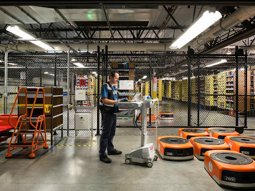 Amazon首度公開新一代物流倉庫，機器人Kiva完全掌控出貨品質