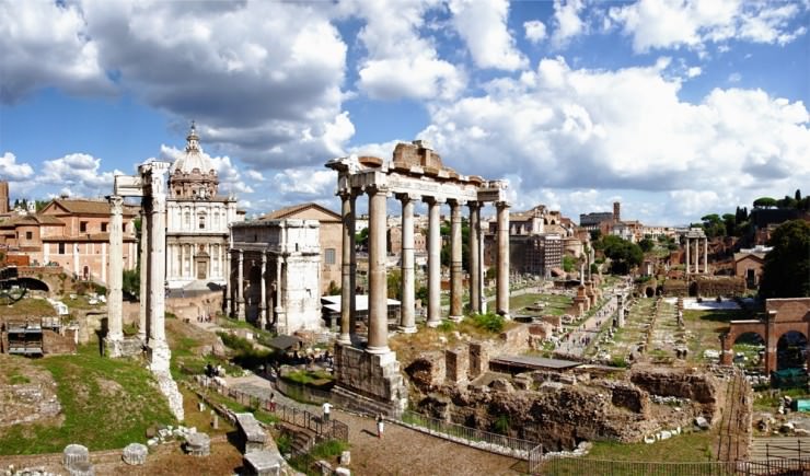 The Roman Forum – an Evidence of the Roman Greatness in Italy