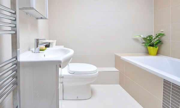Segera Perbaiki Bak Mandi yang Bocor dengan Cara Ini Segera Perbaiki Bak Mandi yang Bocor dengan Cara Ini