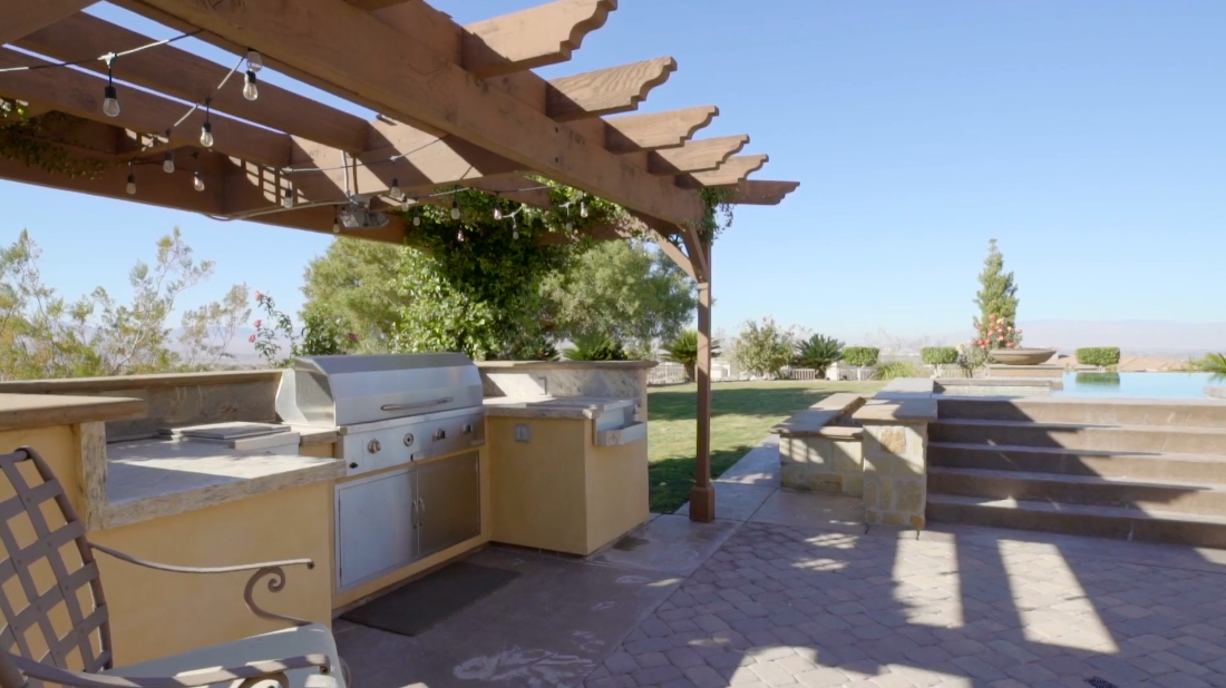 31 Photos vs. 2 Awbrey Ct, Henderson, NV Luxury Mansion Interior Design Tour