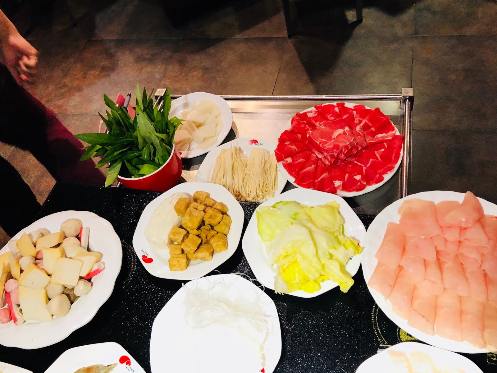 Hot Pot Restaurant Review Little Lamb Hotpot Xiao Wei Yang Doramode!