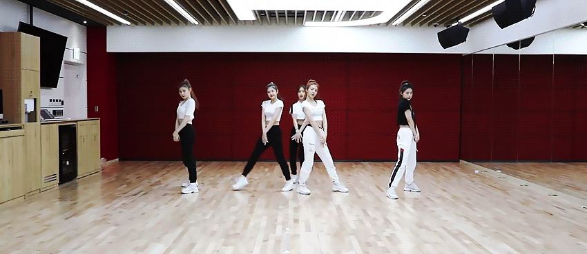 취향저격하던 날의 있지 ITZY 류진 분위기 모음.jpgif | 인스티즈