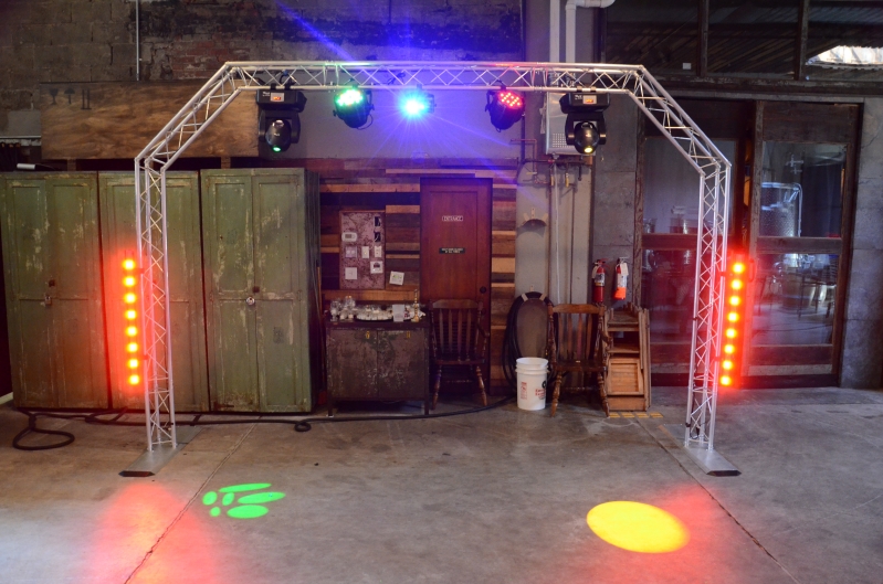 Universal Light and Sound The Brooklyn Winery DJ Truss w/ Dance Floor