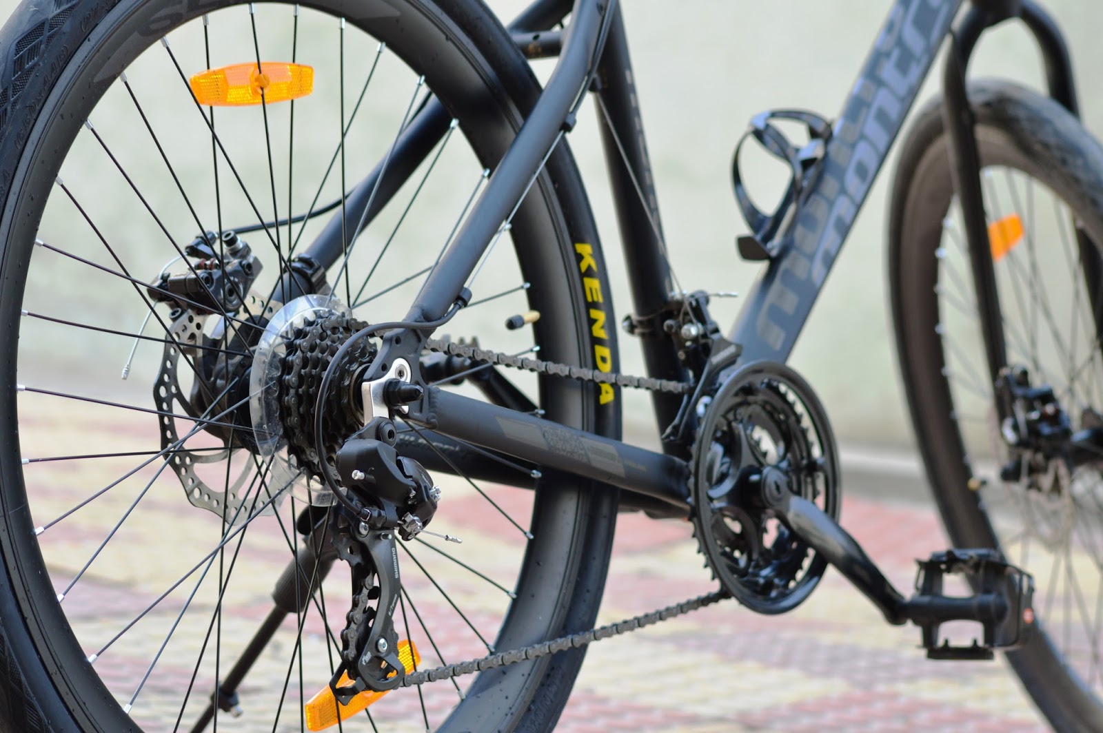 montra helicon disc 2018 price