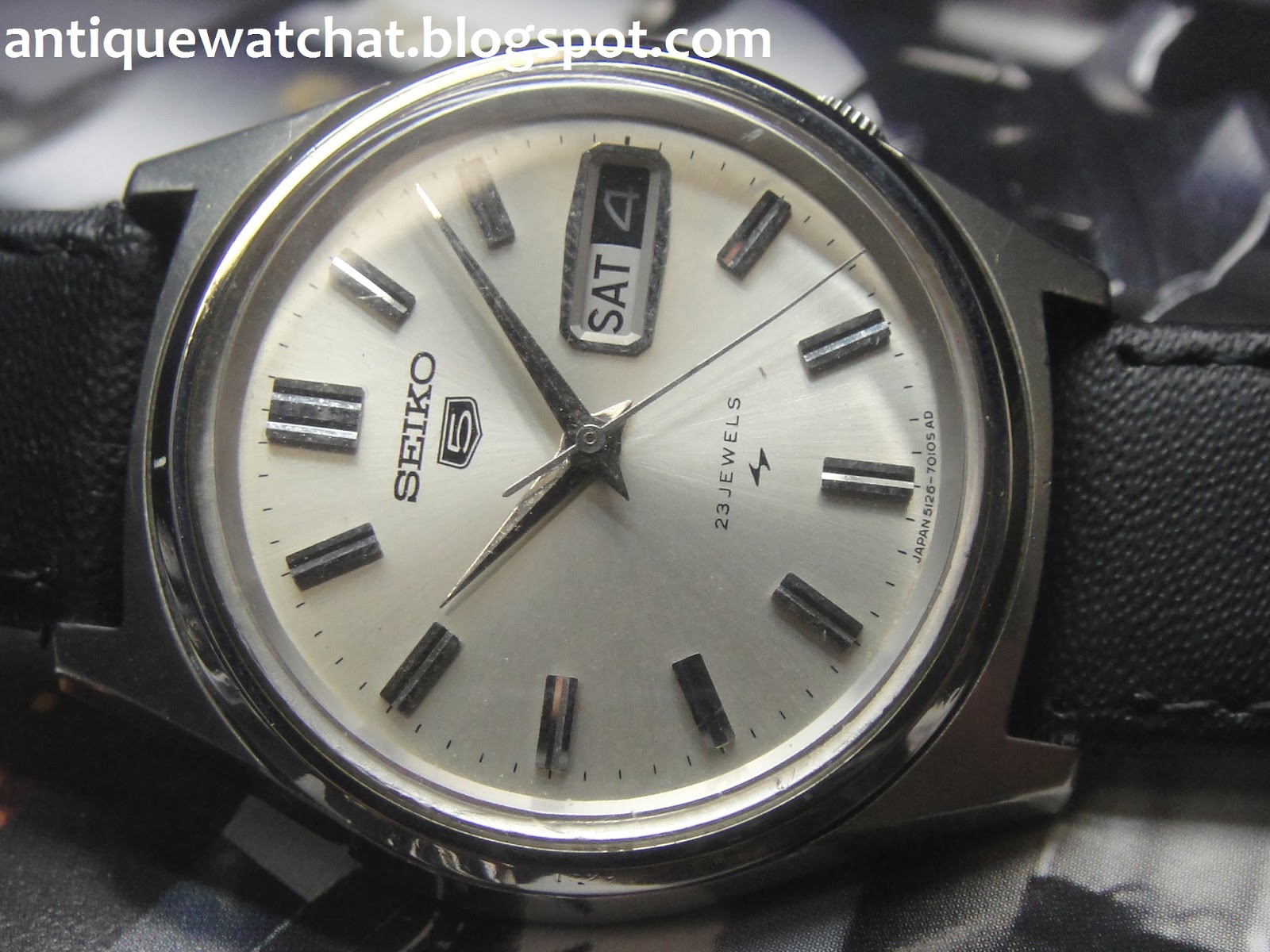 Antique Watch Bar: SEIKO 5 AUTOMATIC 5126-7010 S5A52 (SOLD)