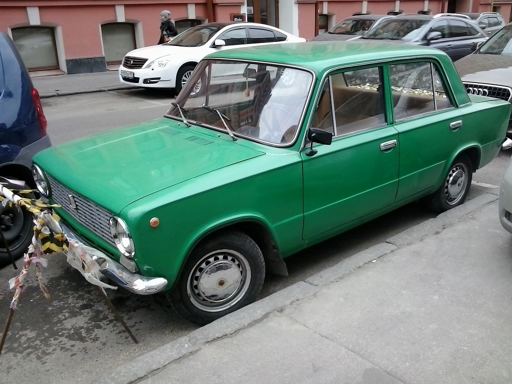 ВАЗ 21011 сиреневый