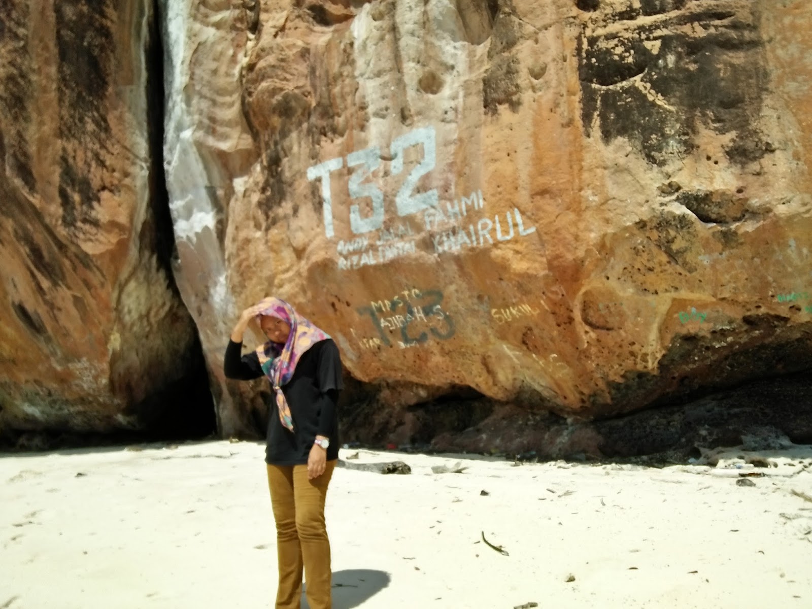 Pulau Berhala, Sandakan, Sabah.