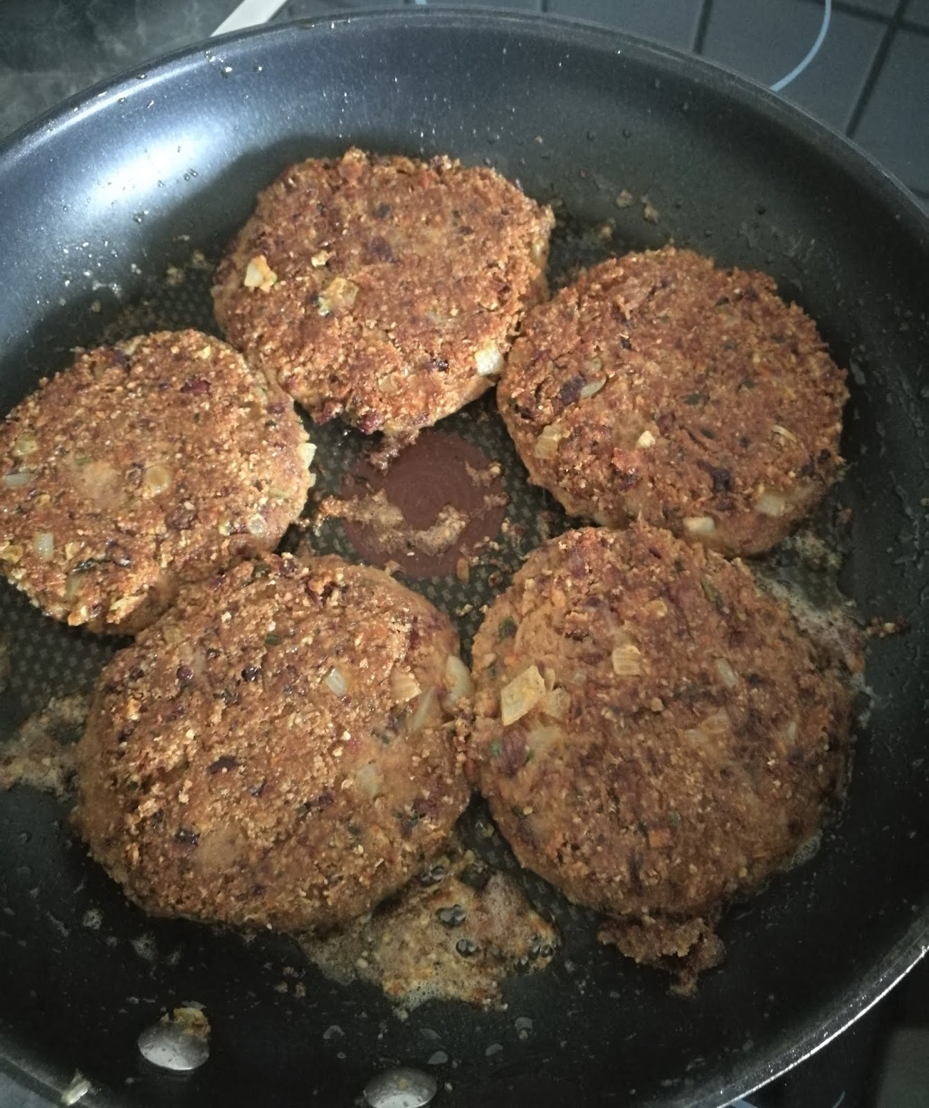 KidneybohnenPatties / Burger