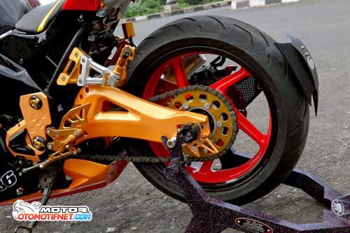 Modifikasi Kawasaki Ninja 250 FI - Barsaxx Speed Concept