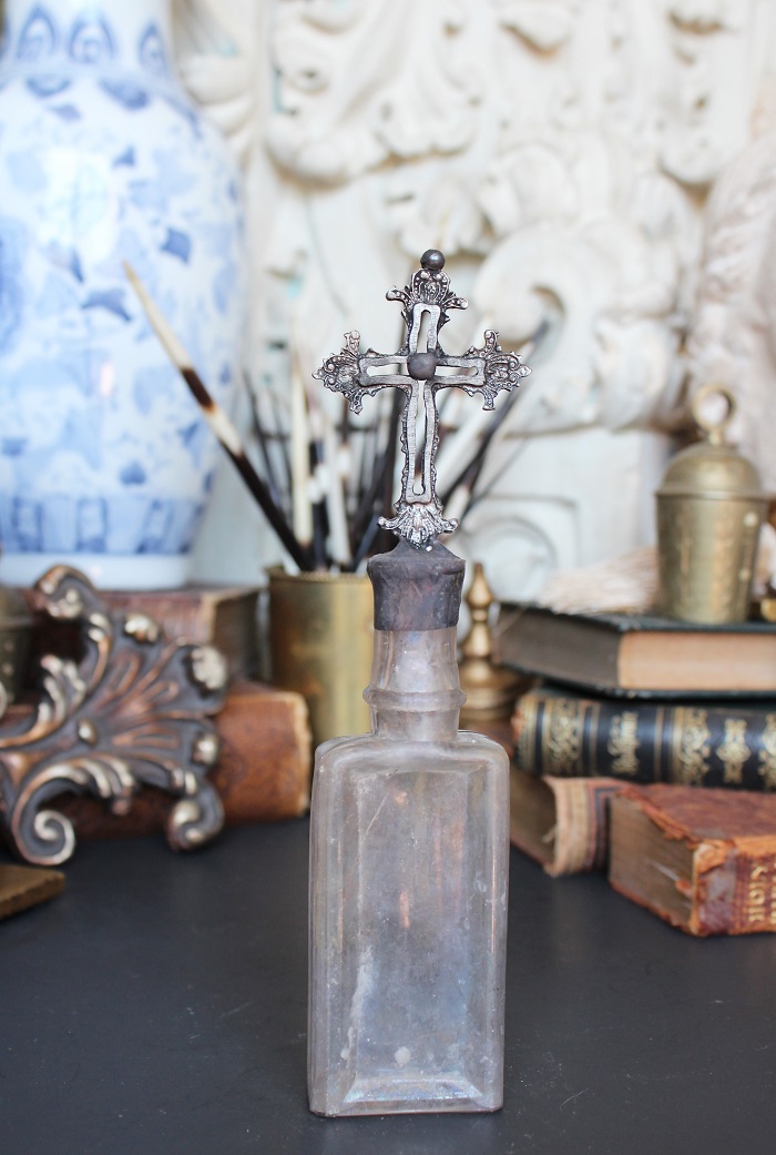 Cross Bottle Guy APC111